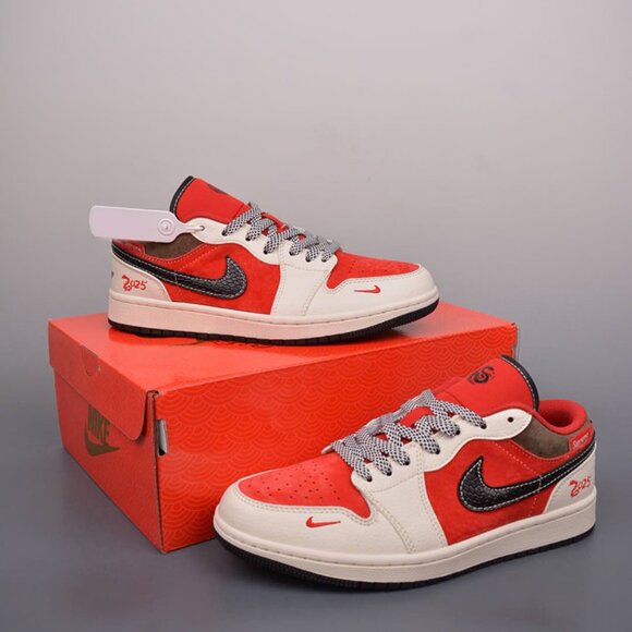 Air Jordan 1 White Red - Picture 1 of 9